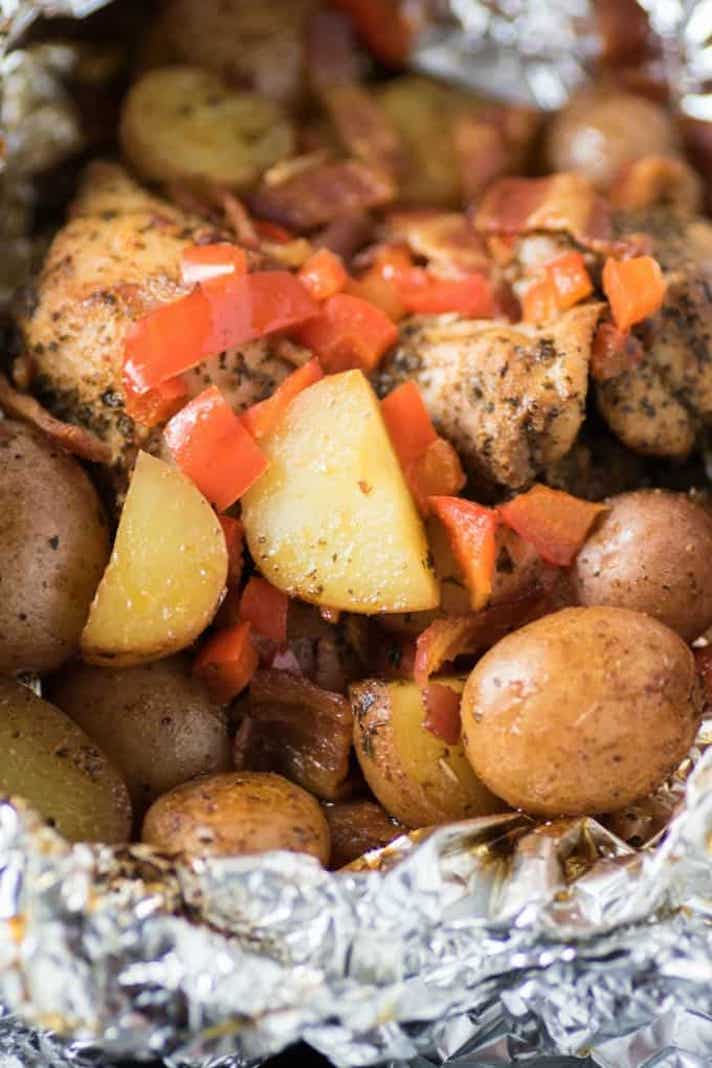 STYLECASTER | Easy Weeknight Chicken Recipes That Are Perfect for Fall | Grilled Spice Chicken Potato Foil Packs