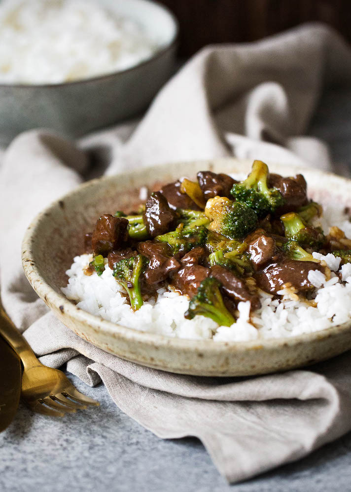 STYLECASTER | 17 Slow-Cooker Beef Recipes That Anyone Can Make | Beef and Broccoli