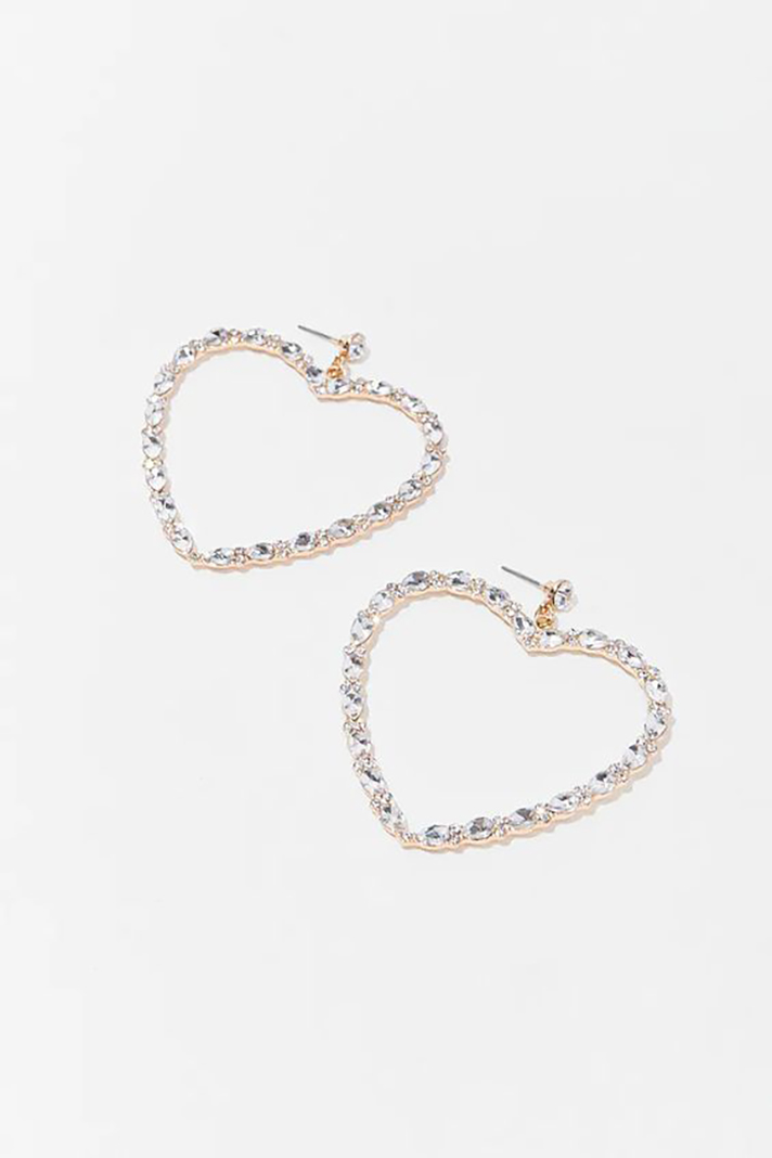 STYLECASTER | 11 Budget-Friendly Winter Outfits That Are Equal Parts Cute and Cozy