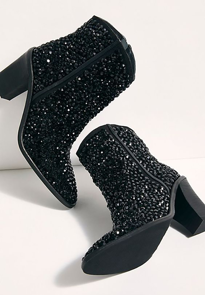 STYLECASTER | How to Shop the Western Fashion Trend, According to Actual Cowgirls