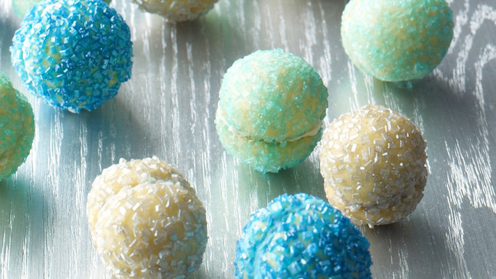 STYLECASTER | Glitter-Filled Recipes for New Year's Eve | Glitter Ball Cookies