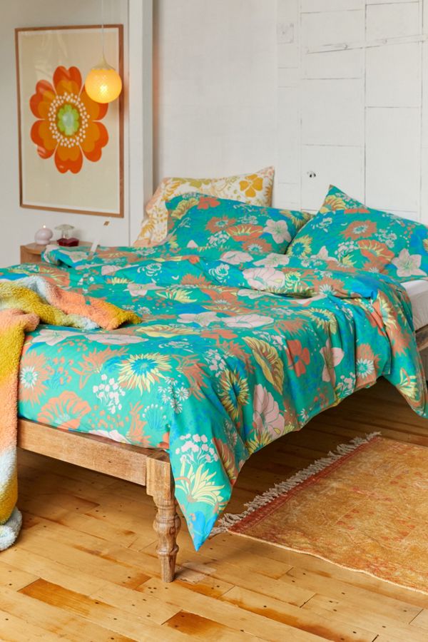 UO floral bed duvet set
