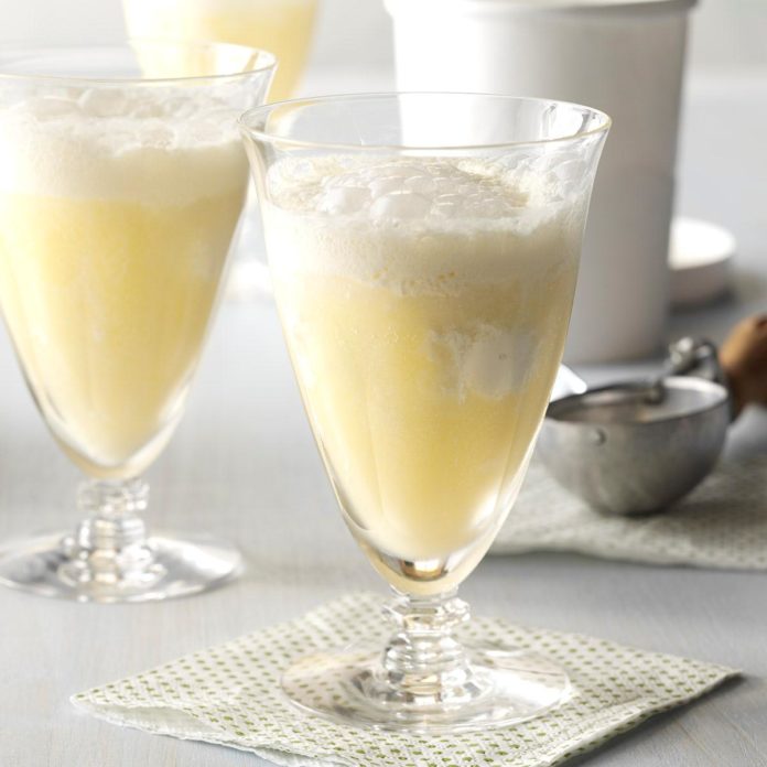 STYLECASTER | frozen summer cocktail | mimosa floats