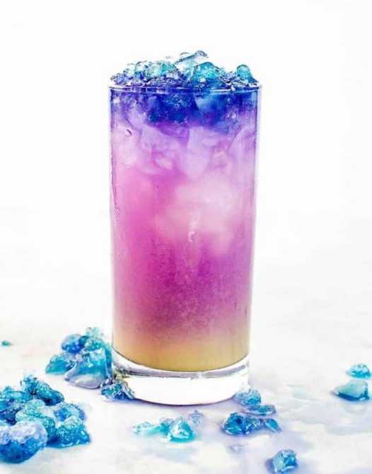 STYLECASTER | creative cocktail recipes | glow in the dark galaxy magic mule