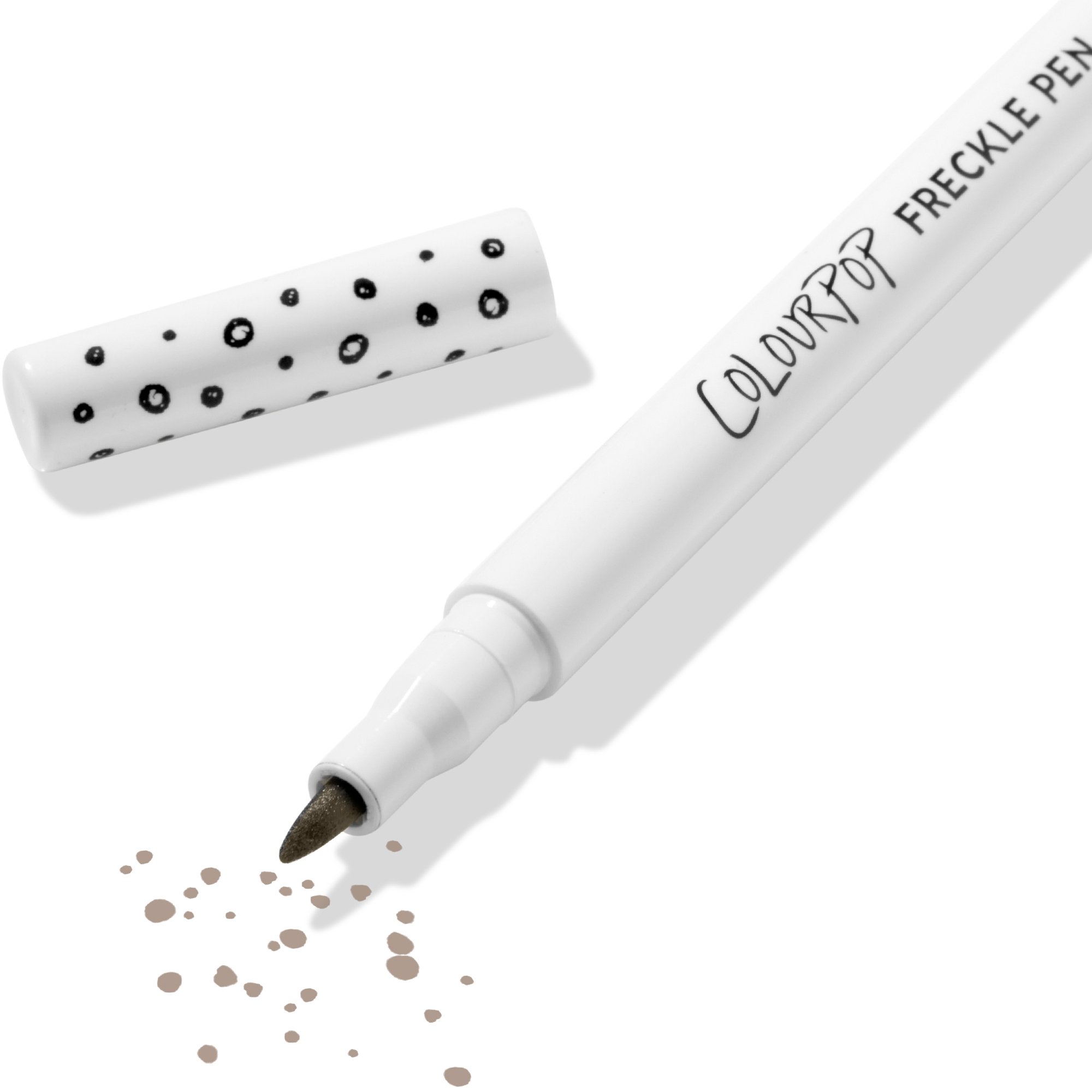 STYLECASTER | Faux Freckles