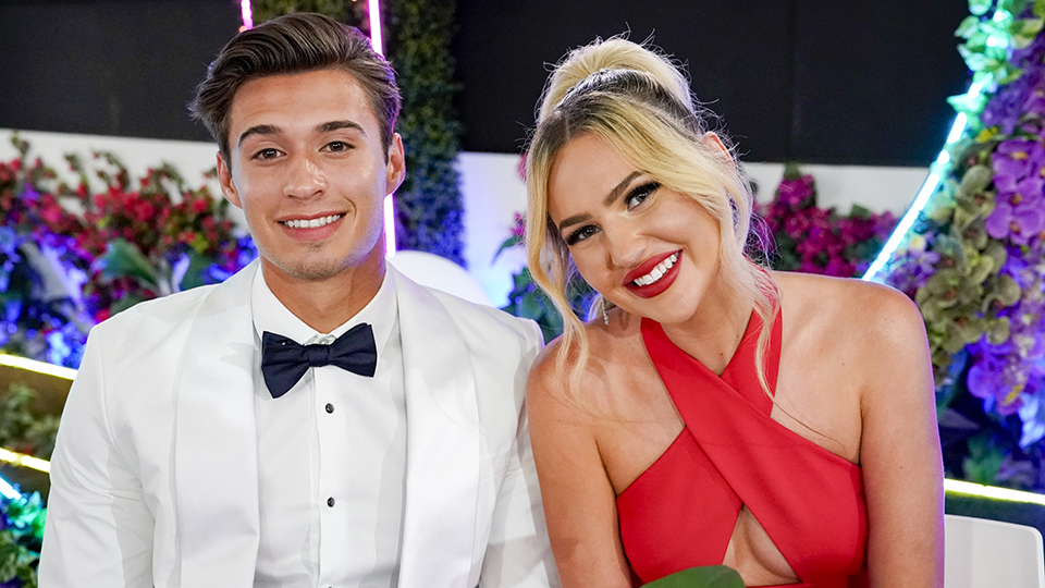 Carrington & Laurel: Love Island USA Season 2