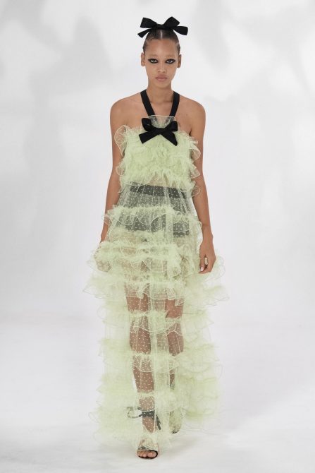 STYLECASTER | Paris Fashion Week