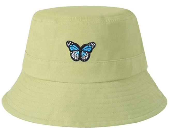 STYLECASTER | Hailey Bieber Bucket Hat