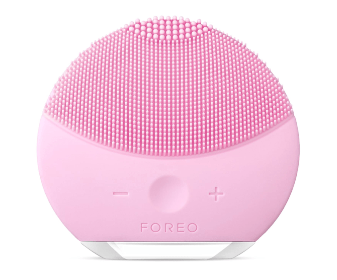 StyleCaster | FOREO Cleansing Brush
