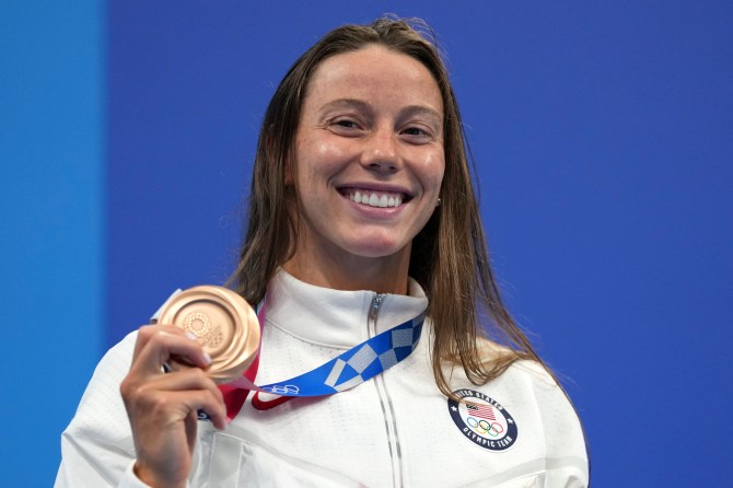 Hali Flickinger, Olympics 2021