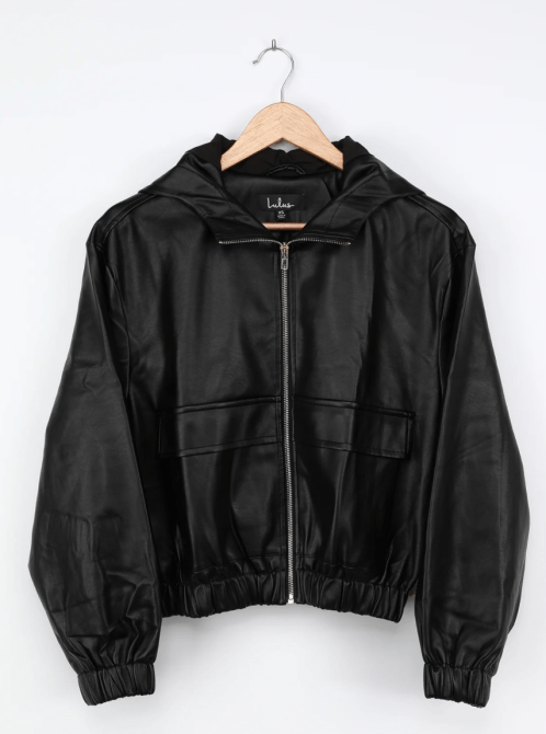 STYLECASTER | Hailey Bieber Street Style