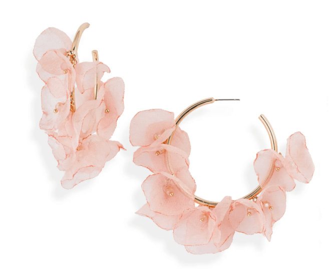 STYLECASTER | 2022 Jewelry Trends