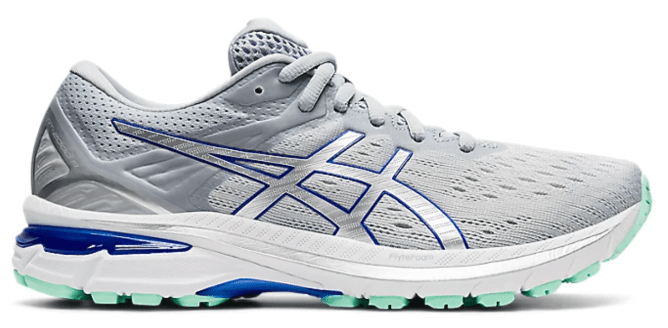 STYLECASTER | Sneaker Trends 2022