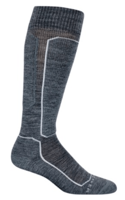 STYLECASTER | What To Wear Snowboarding