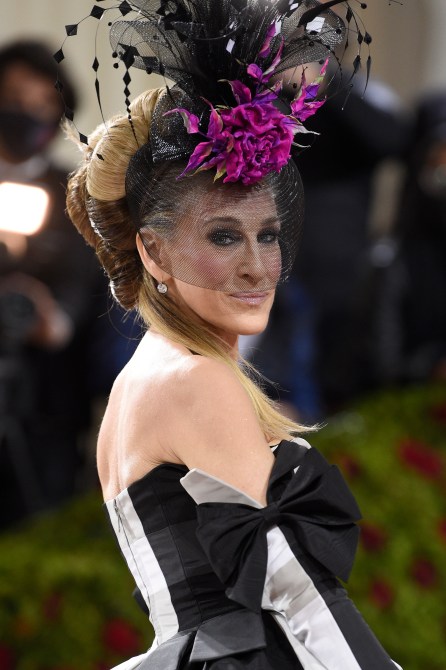 STYLECASTER | Sarah Jessica Parker Met Gala Look