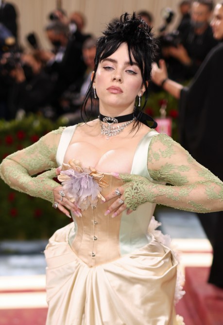 STYLECASTER | Billie Eilish Met Gala Look