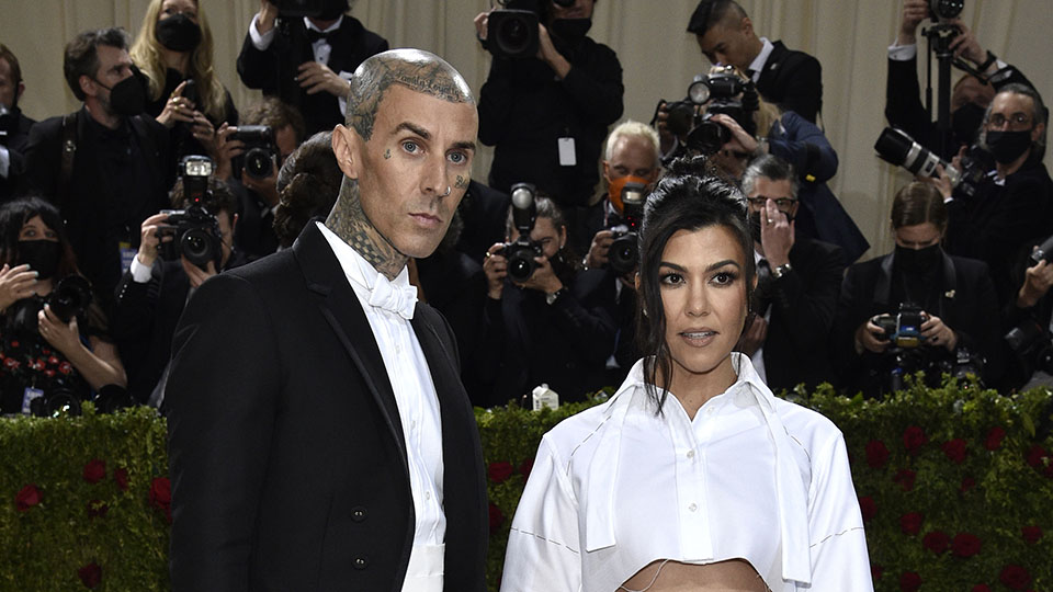 kourtney kardashian travis barker