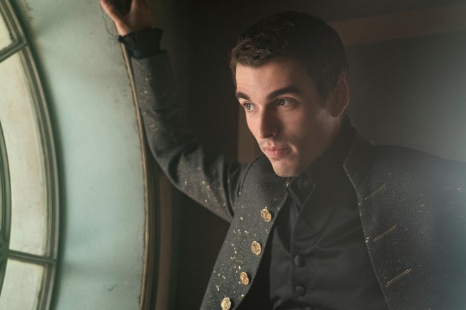 Corey Mylchreest as Young King George