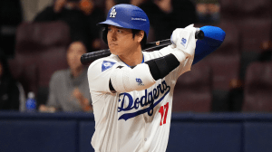 Shohei Ohtani of the Los Angeles Dodgers getting ready to swing