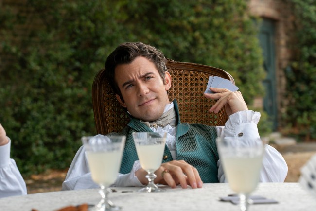 Bridgerton. Luke Thompson as Benedict Bridgerton in episode 302 of Bridgerton.