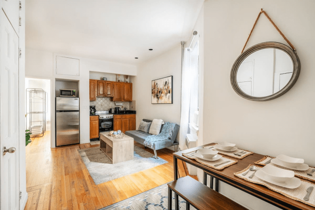 Charming Apartment Airbnb in NYC