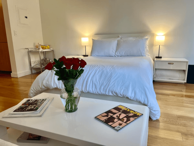 Luxury Apartment in New York, New York (Wall Street) showing a bed and a coffee table.