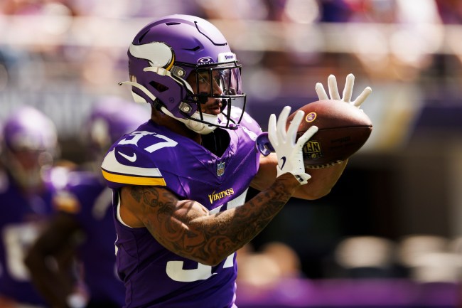 Myles Gaskin #37 of the Minnesota Vikings catches the ball during a preseason game against the Las Vegas Raiders at U.S. Bank Stadium on August 10, 2024 in Minneapolis, Minnesota.