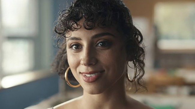 Kiana Madeira as Sadie in Powerless