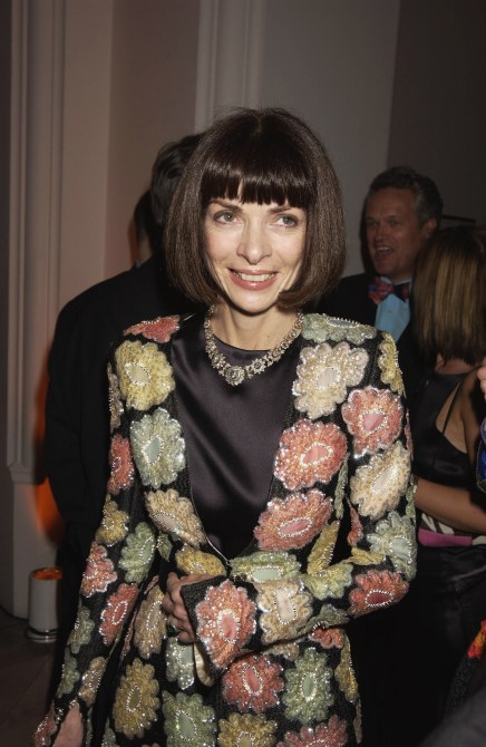 Anna Wintour attends the Mario Testino Exhibition at The National Portrait Gallery on January 30, 2002 in London.
