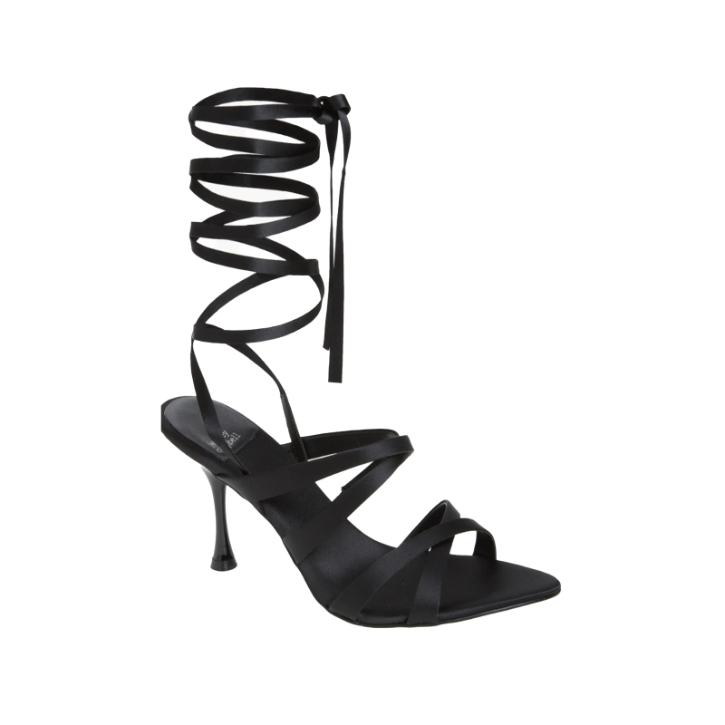 7 Top Sandal Trends 2025: Thongs, Platforms, & Skinny Straps