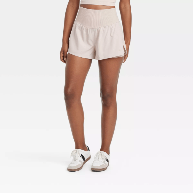 JoyLab High-Rise 2.5" Seamless Waistband Woven Shorts in Cream