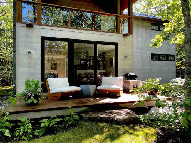 Exquisitely Modern Maine Cottage in Sedgwick, Maine