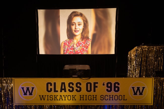 Ella Purnell as Teen Jackie in YELLOWJACKETS, “Sic Transit Gloria Mundi”.