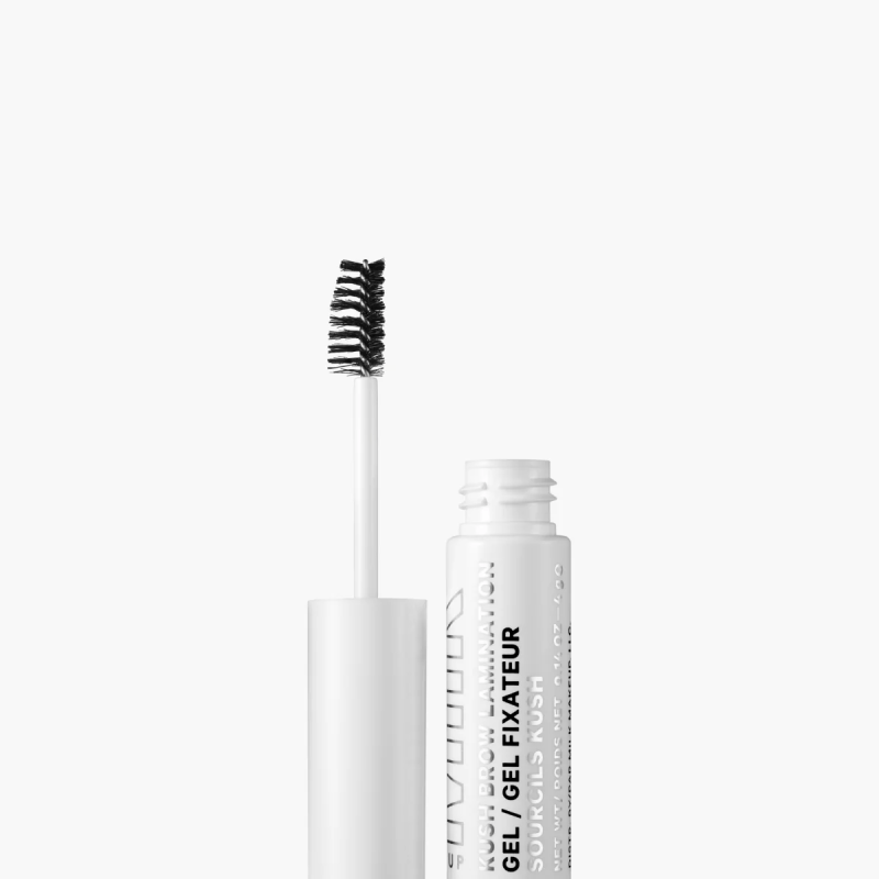 Connor Storrie's Golden Globes Makeup Routine Revealed!